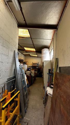 Locaux d'activités à louer situés à Compiègne.