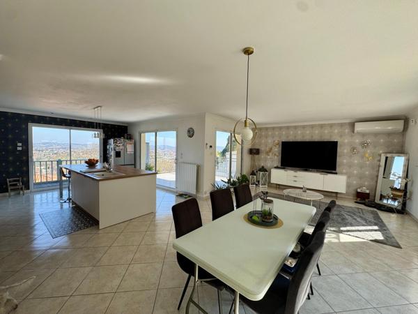Villa à Pujols