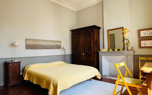 Maison à vendre    5 pièces •  Saint-Martin-de-Ré