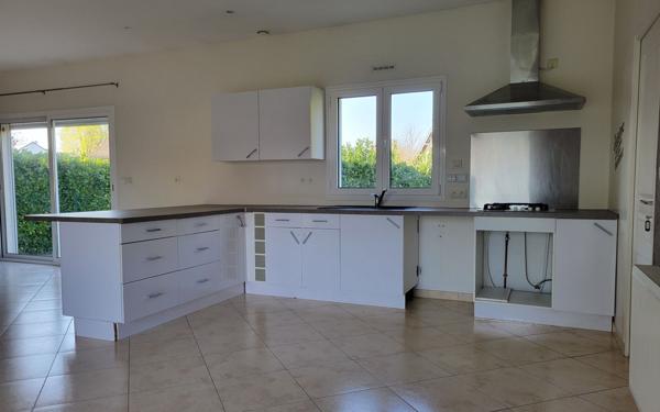 Maison à louer    4 pièces •  Saint-Père-sur-Loire