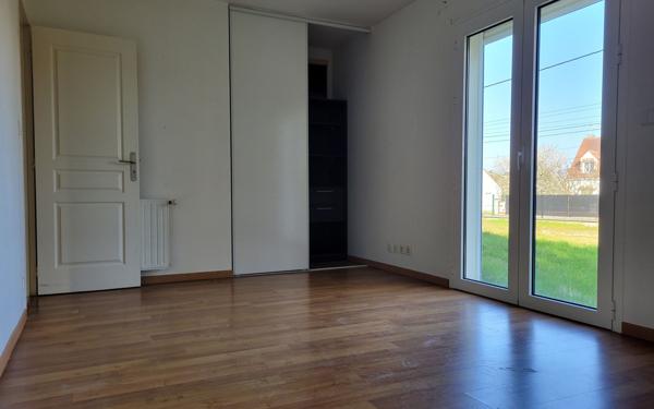 Maison à louer    4 pièces •  Saint-Père-sur-Loire