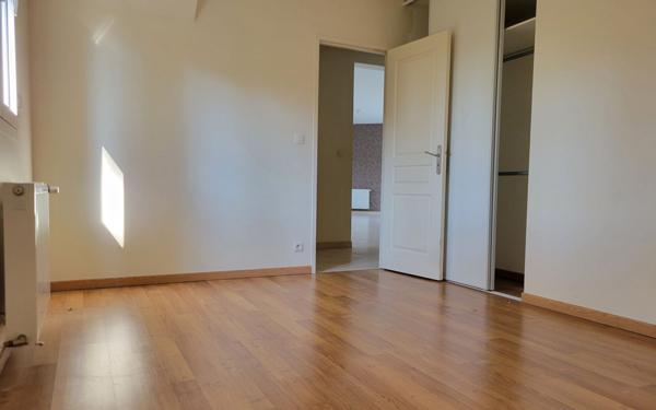 Maison à louer    4 pièces •  Saint-Père-sur-Loire