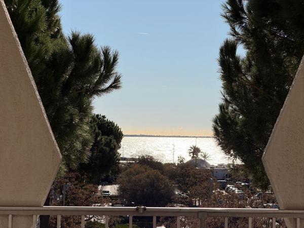 EXCLUSIVITÉ - T2 AVEC GRANDE TERRASSE, VUE MER & PARKING - LA GRANDE MOTTE