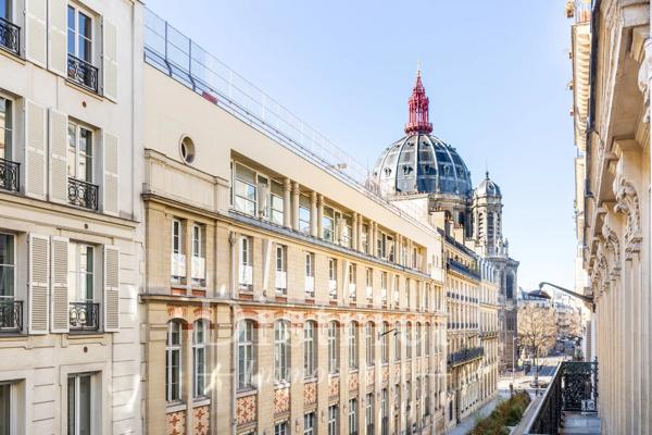 # Appartement – 120m² – Paris 8ème