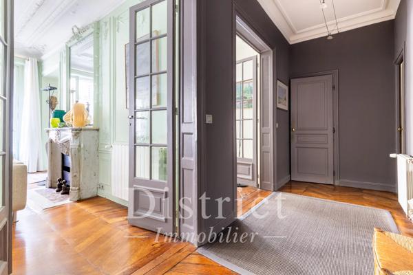 # Appartement – 120m² – Paris 8ème