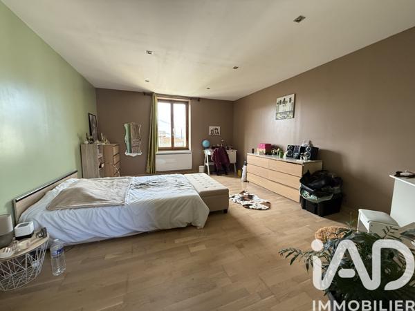 Maison à vendre 8 pièces 254 m² Crécy-la-Chapelle