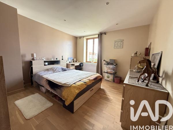 Maison à vendre 8 pièces 254 m² Crécy-la-Chapelle