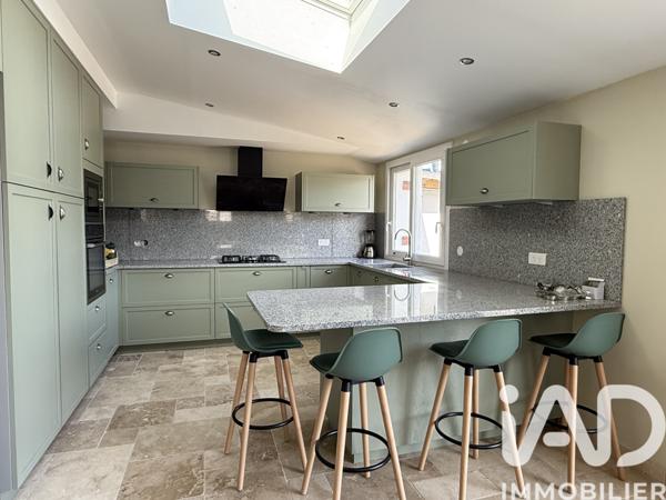 Maison à vendre 8 pièces 254 m² Crécy-la-Chapelle