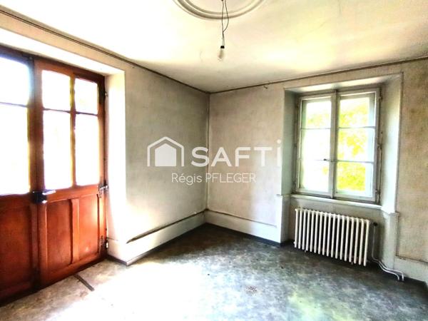 Ensemble immobilier mixte (habitation/industriel)