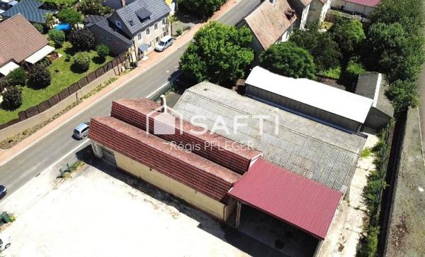 Ensemble immobilier mixte (habitation/industriel)