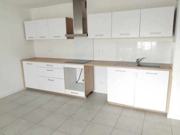 Appartement 3 pièces                                        - 69580 Sathonay-Camp Réf : 5678