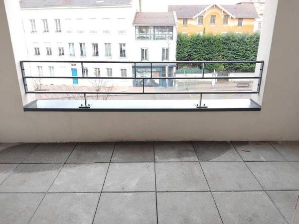 Appartement 3 pièces                                        - 69580 Sathonay-Camp Réf : 5678