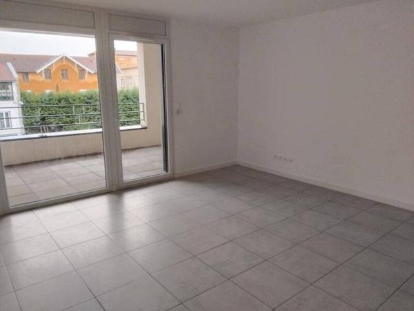 Appartement 3 pièces                                        - 69580 Sathonay-Camp Réf : 5678