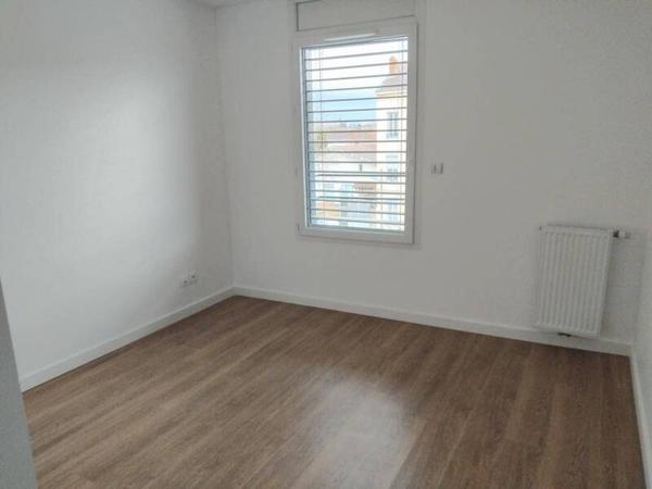 Appartement 3 pièces                                        - 69580 Sathonay-Camp Réf : 5678