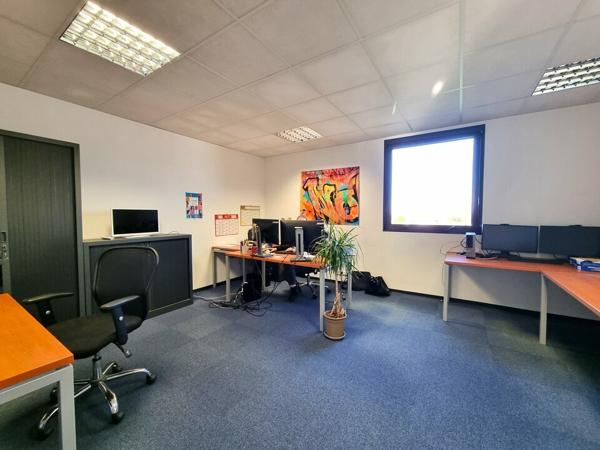 IMMEUBLE DE BUREAUX A VENDRE DE 868M² AU FUTUROSCOPE - POITIERS NORD