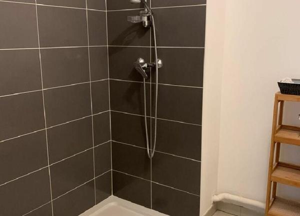 Appartement à vendre    3 pièces • 58,90 m2 Marseille 15