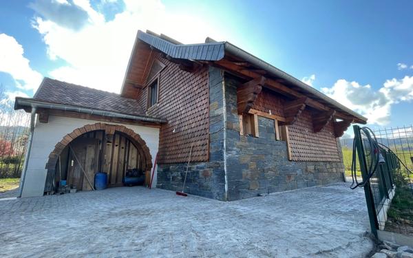 Maison à vendre    3 pièces •  Fraize