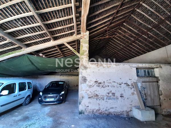 Maison d'exception à vendre à Boismé sur terrain spacieux et grande dépendance