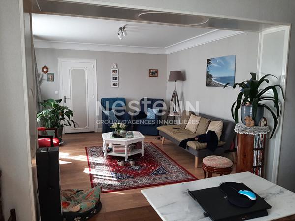 Maison d'exception à vendre à Boismé sur terrain spacieux et grande dépendance
