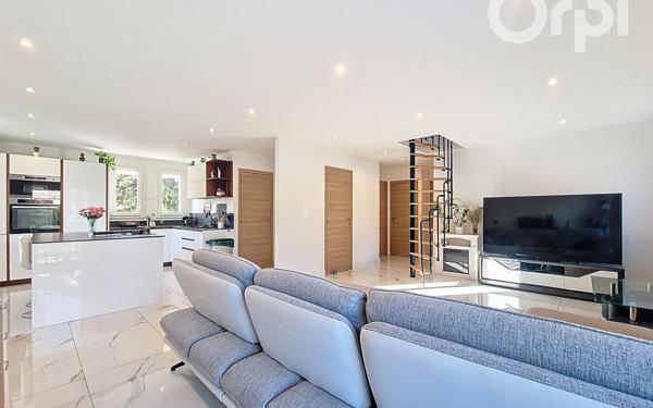 Maison à vendre    4 pièces •  Annemasse