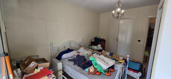 2 pièces traversant avec terrasse, garage et cave