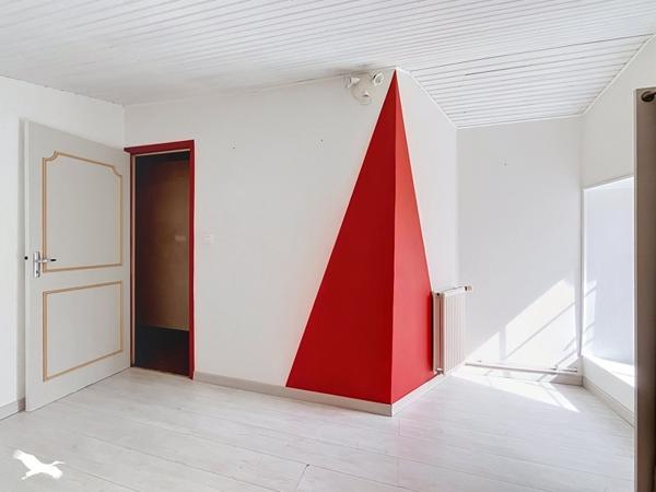 Maison 202 920 € Fontenay-le-Comte 5 p 168 m² DPE D