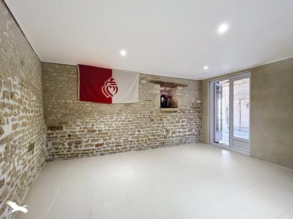 Maison 202 920 € Fontenay-le-Comte 5 p 168 m² DPE D