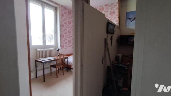 A vendre à VALENCE-EN-POITOU, COUHE (86), Une belle maison de ville de caractère