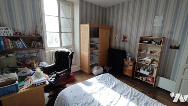 A vendre à VALENCE-EN-POITOU, COUHE (86), Une belle maison de ville de caractère