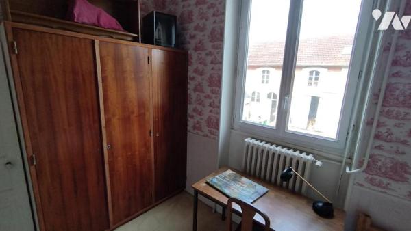 A vendre à VALENCE-EN-POITOU, COUHE (86), Une belle maison de ville de caractère