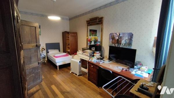A vendre à VALENCE-EN-POITOU, COUHE (86), Une belle maison de ville de caractère