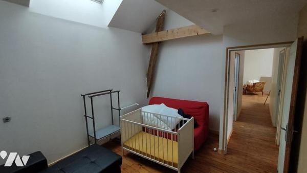A vendre à VALENCE-EN-POITOU, COUHE (86), Une belle maison de ville de caractère