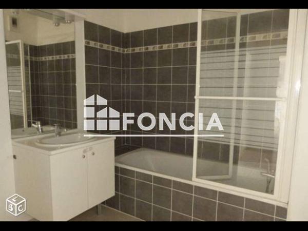 Location Appartement 3 pièces 68.1 m² - La Seyne Sur Mer 83500