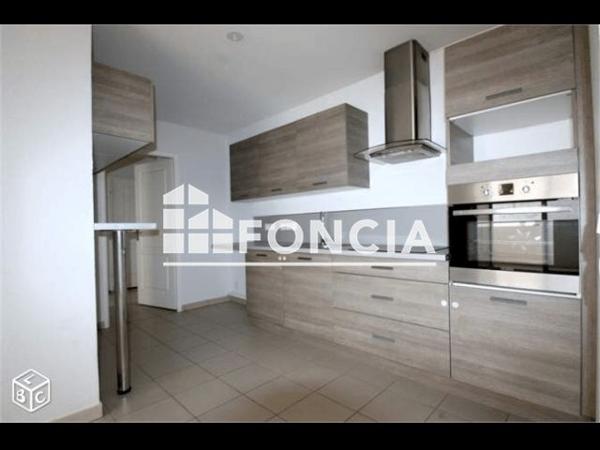 Location Appartement 3 pièces 68.1 m² - La Seyne Sur Mer 83500