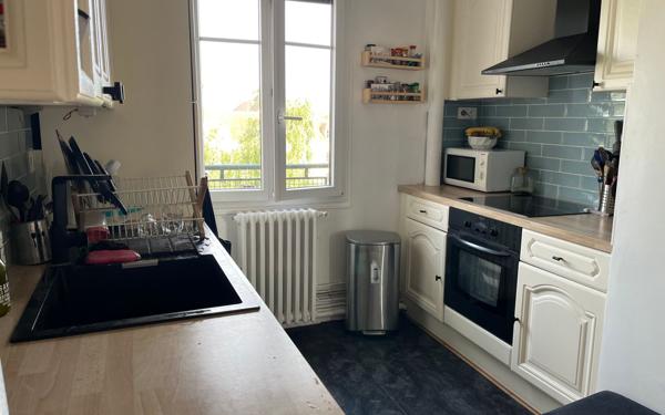 Appartement à vendre    3 pièces • 57,49 m2 Créteil