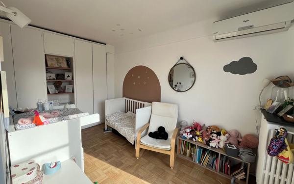 Appartement à vendre    3 pièces • 57,49 m2 Créteil