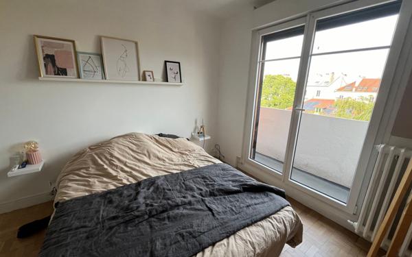 Appartement à vendre    3 pièces • 57,49 m2 Créteil