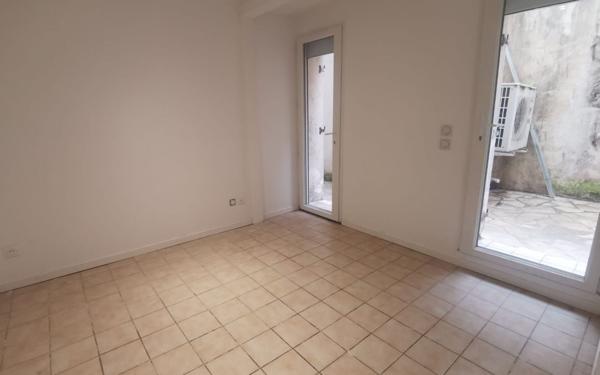 Appartement à louer    1 pièce •  Melun