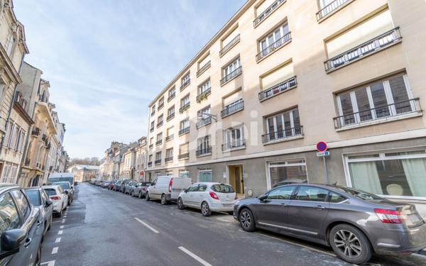 Stationnement à vendre    Reims