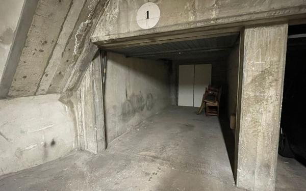 Stationnement à vendre    Reims