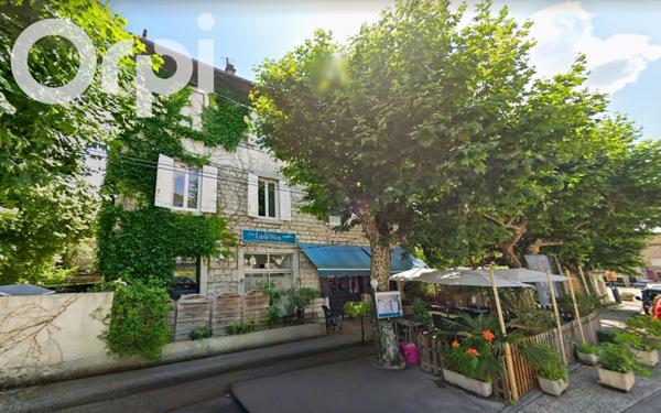 Immeuble à vendre    6 pièces • 200 m2 Ruoms