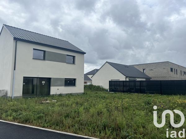 Maison 4 pièces de 117 m² à Montigny-en-Gohelle (62640)