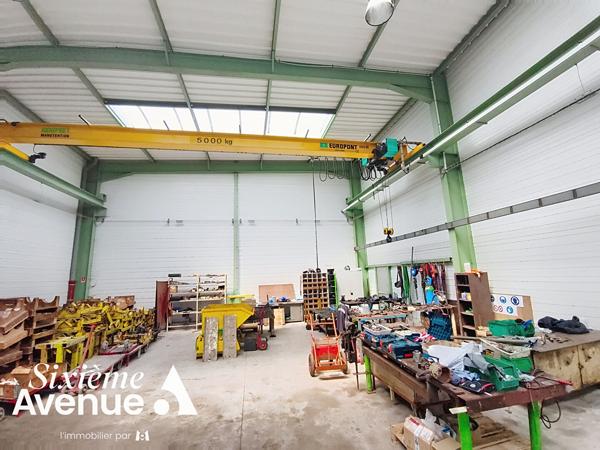 Entrepôt / Local industriel 390 m2