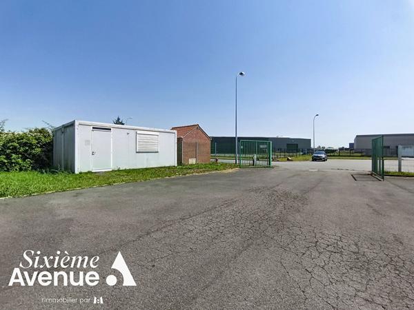 Entrepôt / Local industriel 390 m2