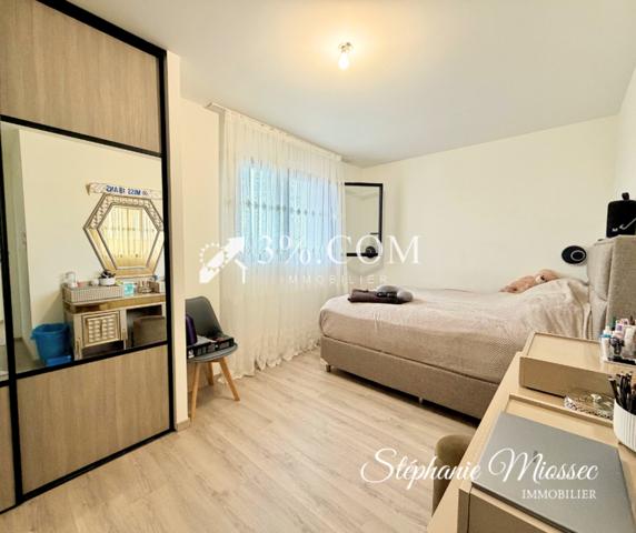 Maison 7 pièce(s) 5 chambre(s) 180 m²