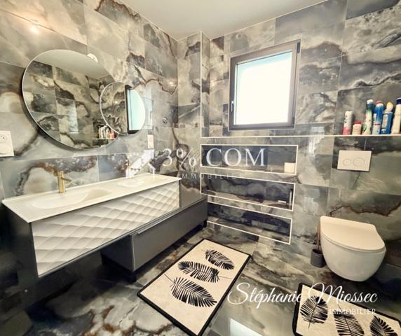 Maison 7 pièce(s) 5 chambre(s) 180 m²