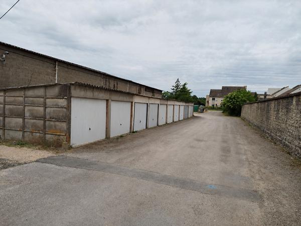 Parking / box 30 m2