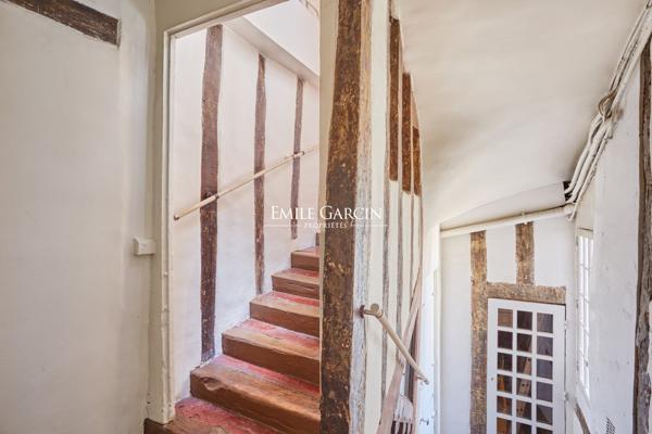 A vendre - appartement duplex - 126 m²  - Terrasse -  Paris - 75006 - Quai des Grands Augustins