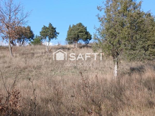 Terrain constructible 1854m² à Montagnac-Montpezat