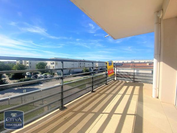 Appartement à louer 4 pièces 82m²